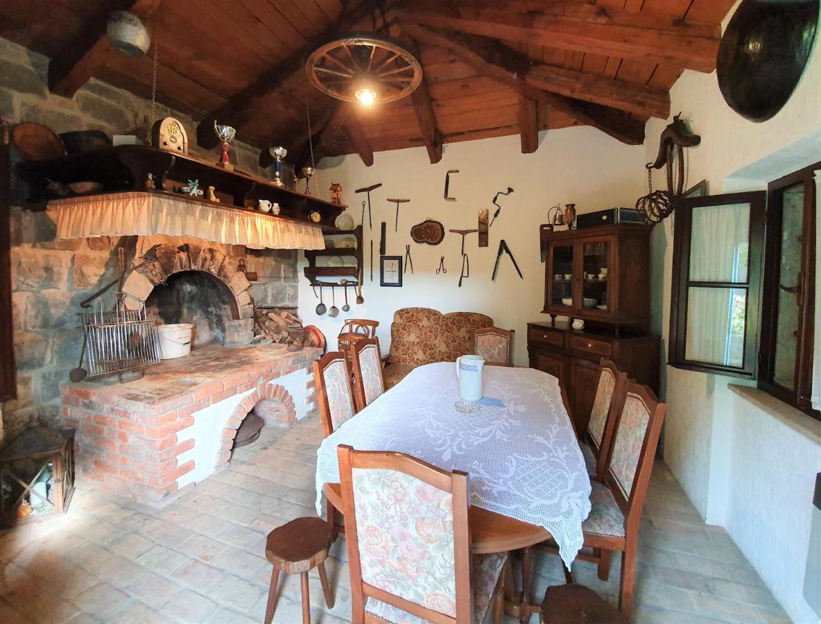 Casa Prodan Apartment Buzet Bagian luar foto